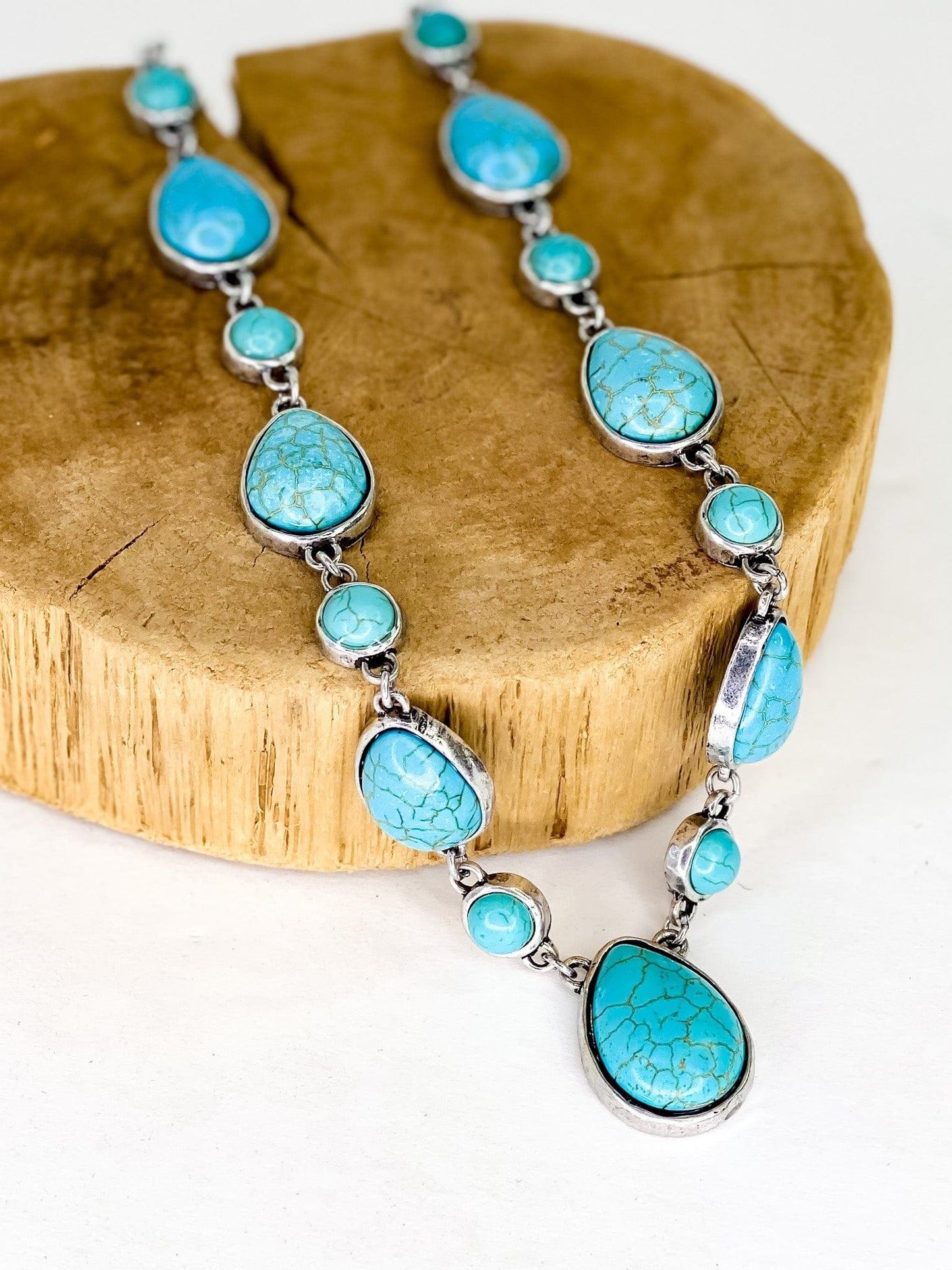 Necklaces Tresritas Teardrop Necklace