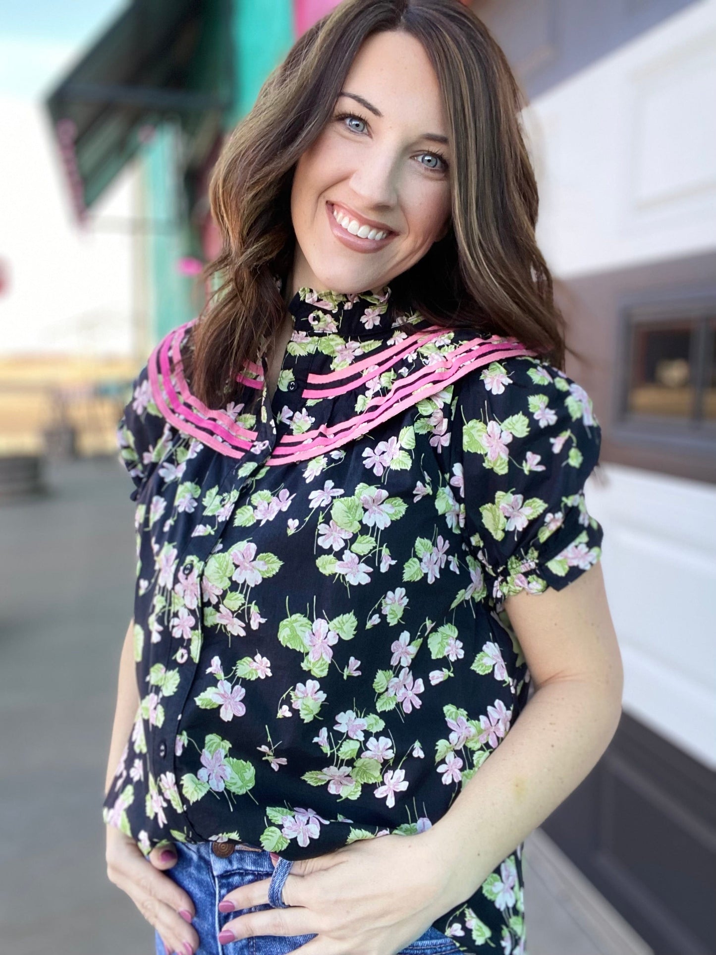 Tops Leena Oversized Collar Blouse